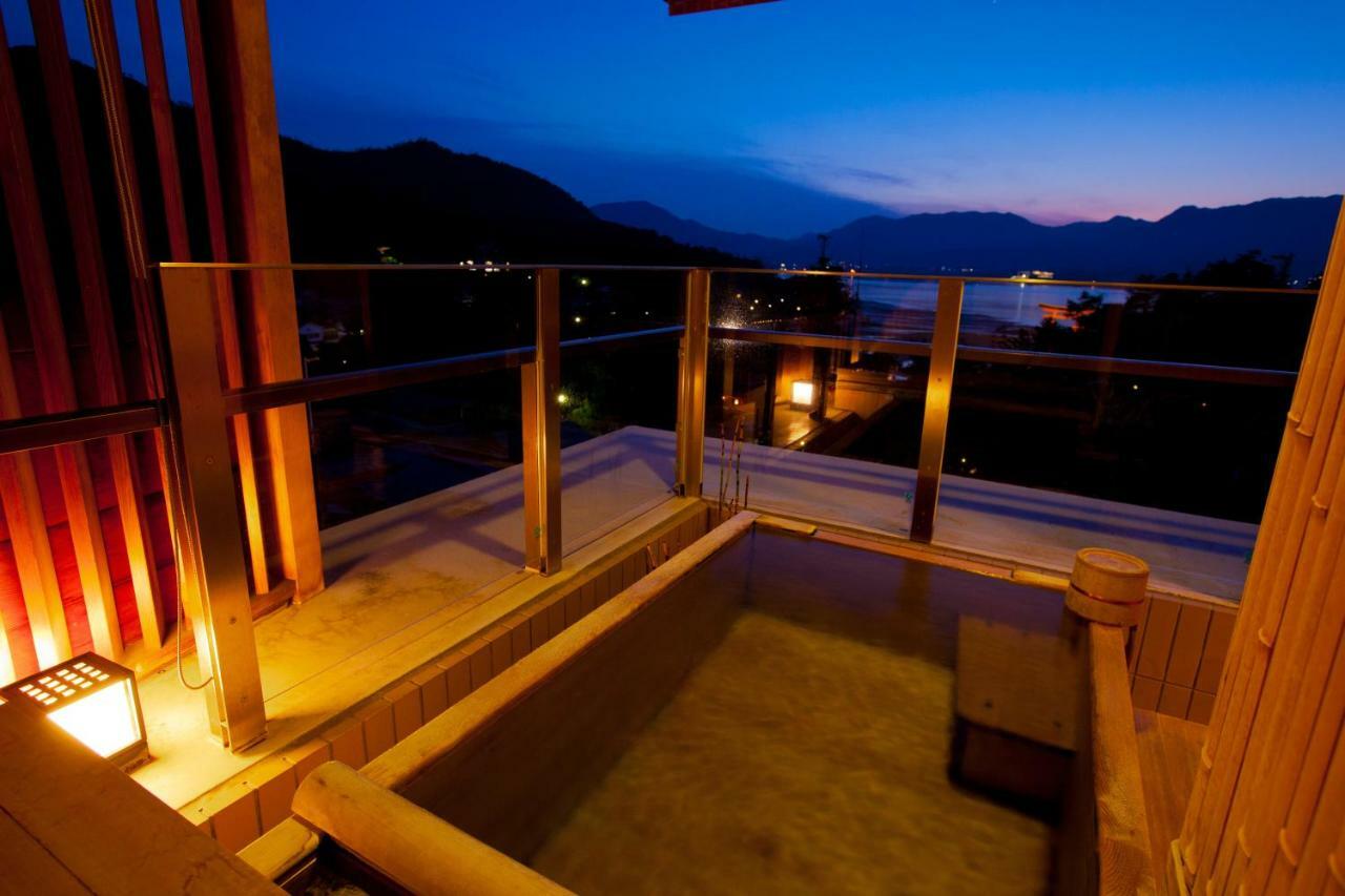 Miyajima Grand Hotel Arimoto Хацукаїті Екстер'єр фото